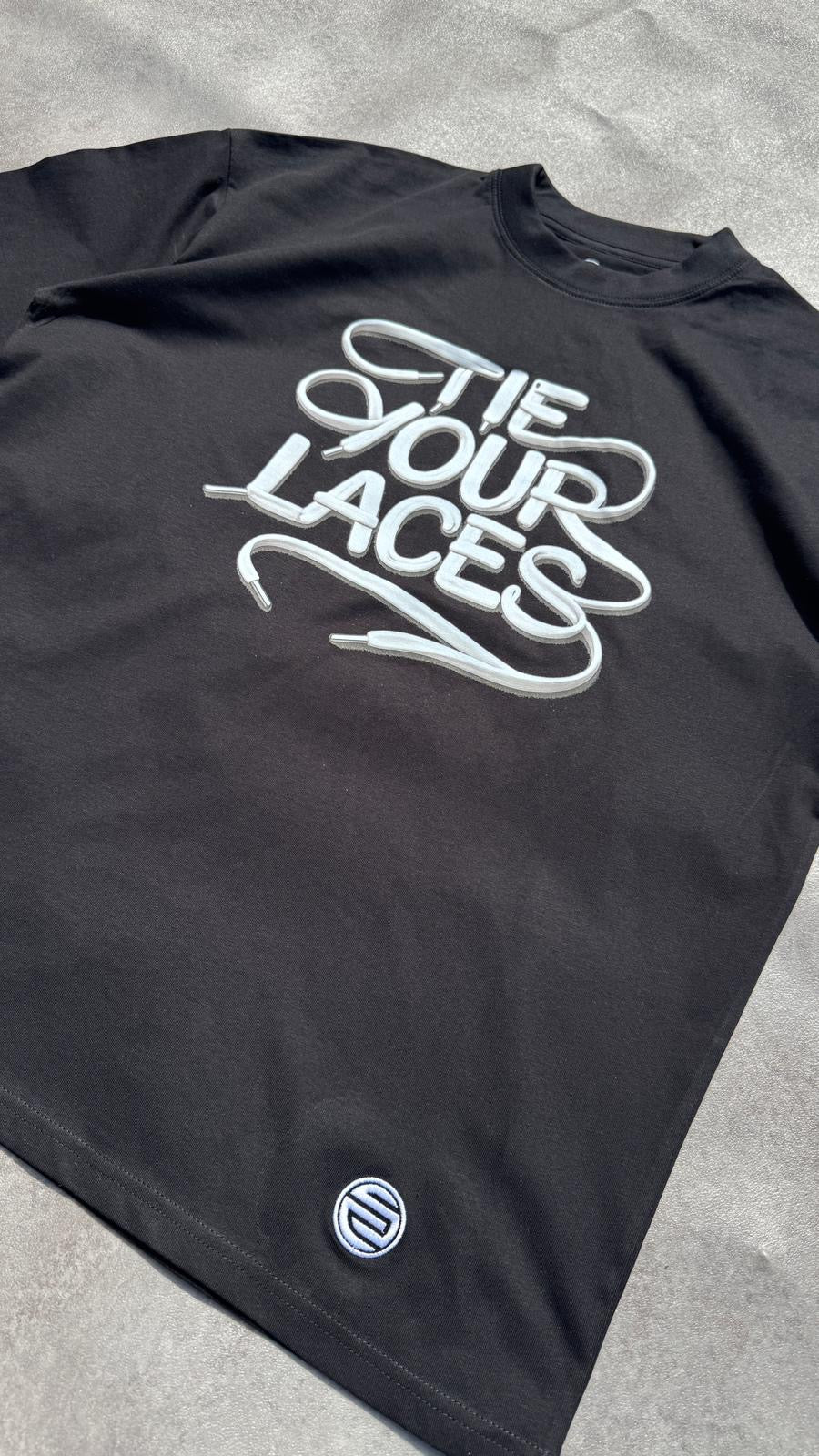 TIE YOUR LACES Tee